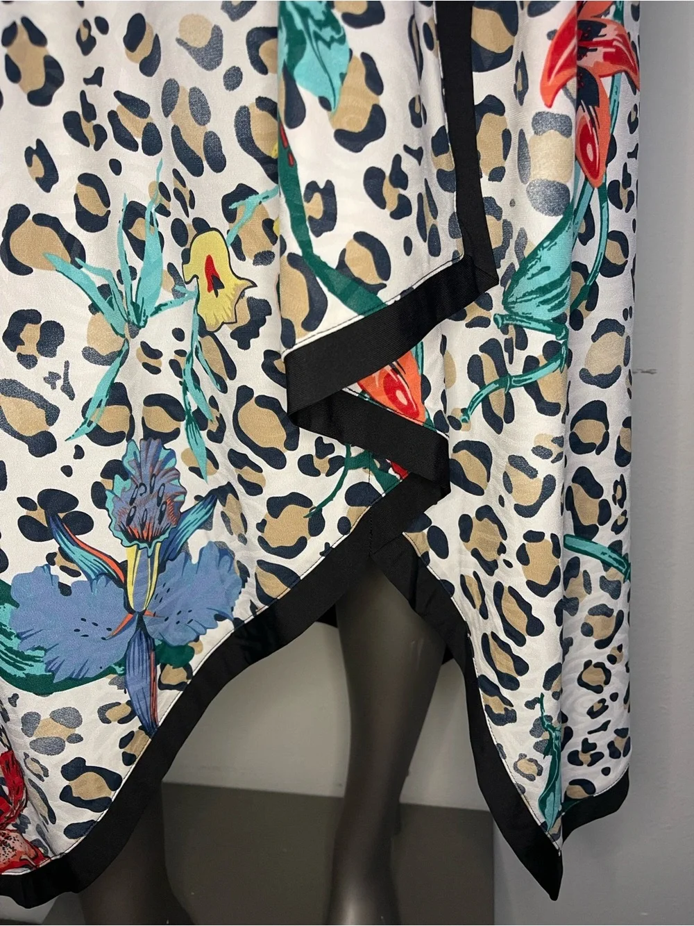 Soft Surroundings Skirt S Floral Leopard Print Asymmetrical Midi White Flowy - Picture 6 of 9